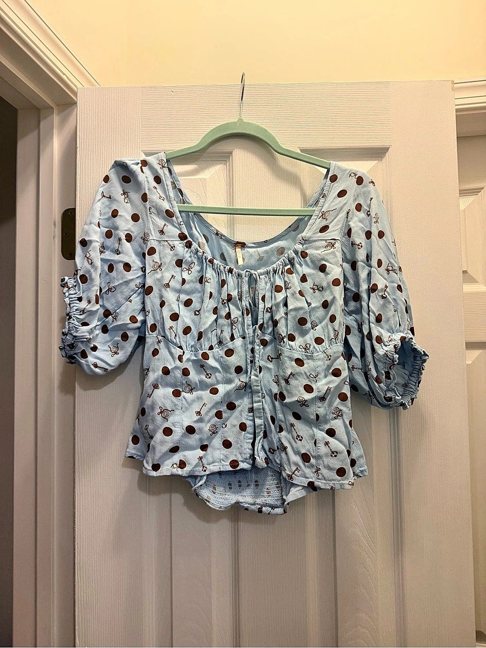 Free People Light Blue Polka Dot Puff Sleeve Top in Blue & Brown keys